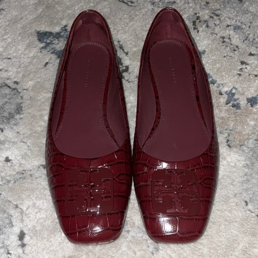 Used but good, Tory Burch Georgia Ballet Flat Color Claret Soft Croc Embossed